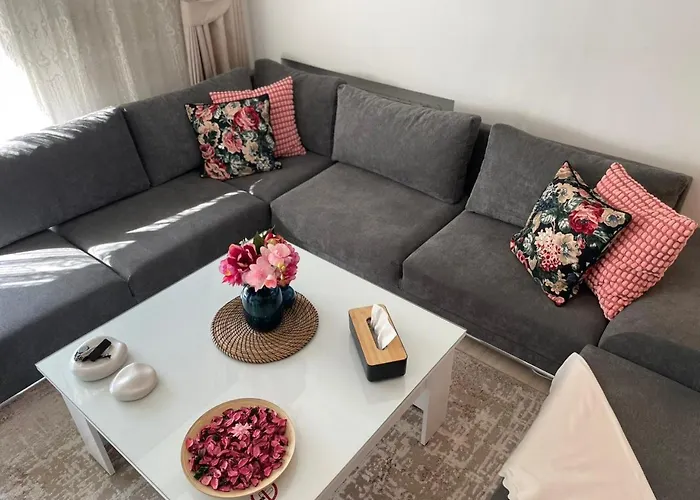 Schoene, Ruhige Neuwertige 127Qm Ferienwohnung