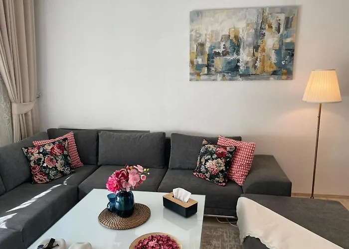 Schoene, Ruhige Neuwertige 127Qm Ferienwohnung